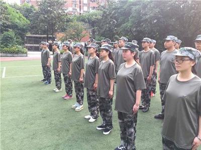 凱烽教育培訓(xùn)圖軍事化特訓(xùn)價格綿陽軍事化特訓(xùn)